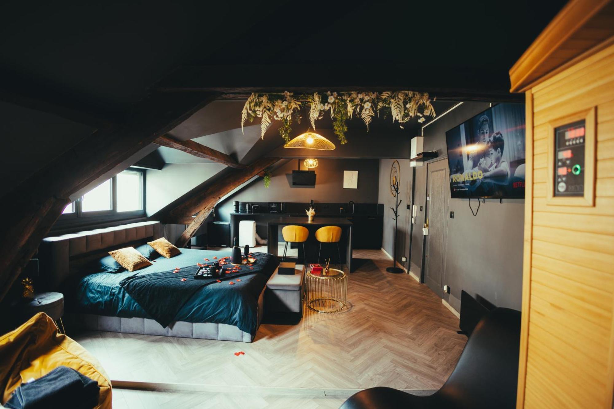 La Marble Room - Suite Balneo & Sauna Angers Exterior foto